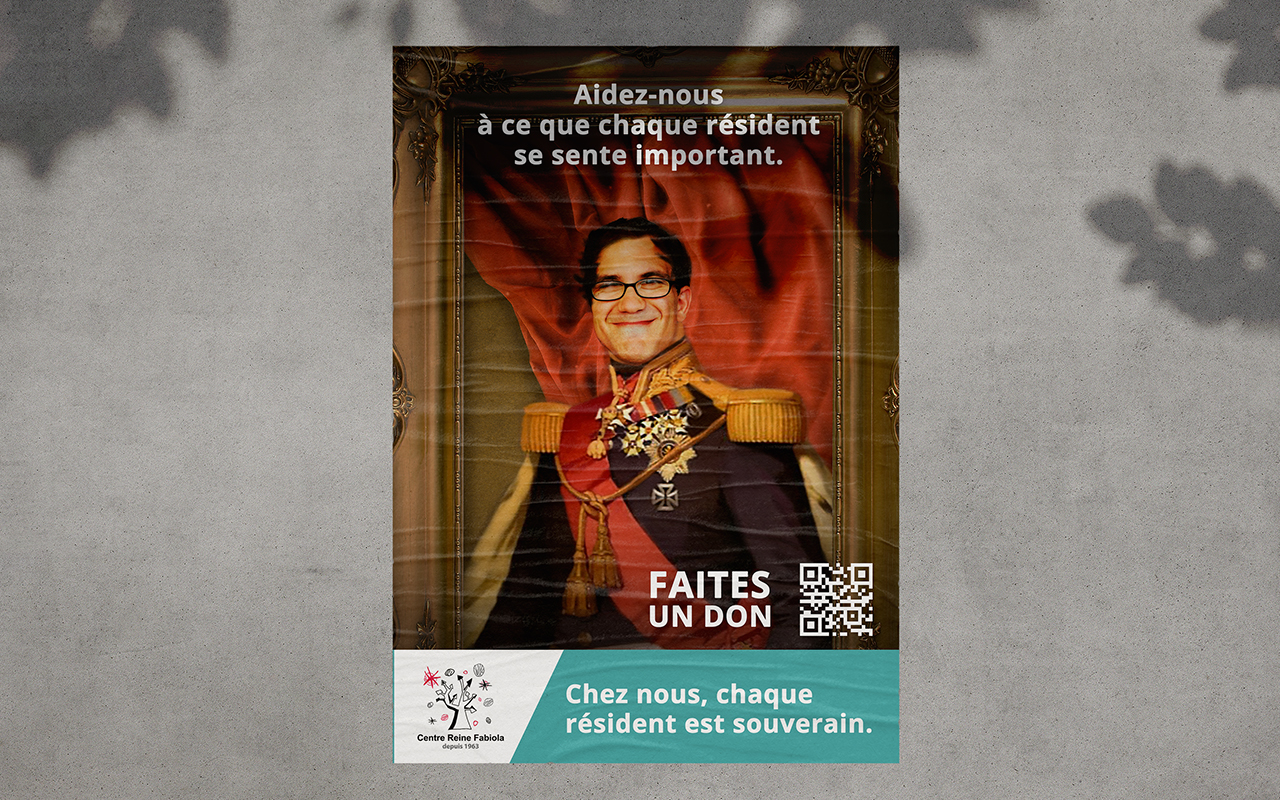 Affiche sous forme de portrait qui représente un résident habillé en Léopold premier.